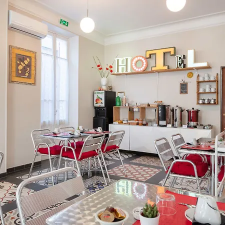 Cecil Adults Only 3*