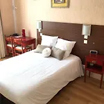 De Charme Cecil Hotel