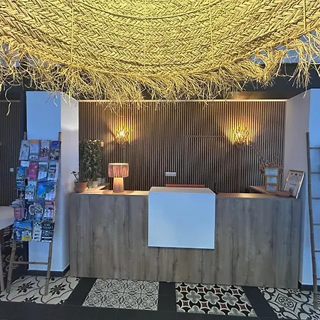 Cecil Adults Only 3* Жюан-ле-Пен